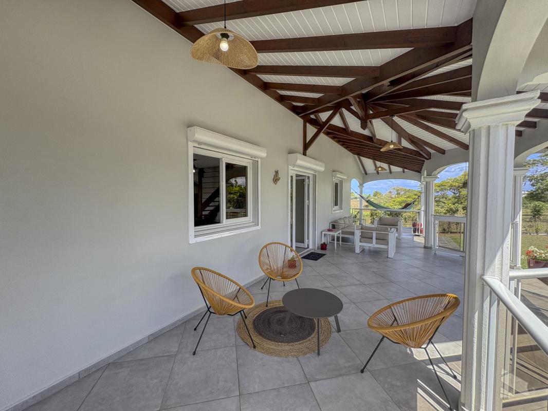 38.Location villa piscine le moule guadeloupe_Terrasse